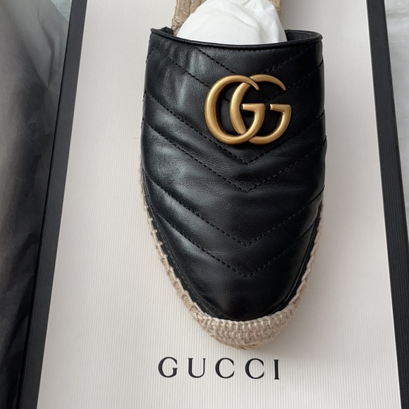 This is used. Worn only 3 times! - Picture 3 of 5